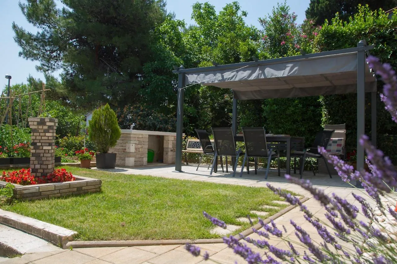 Apartment Apartmani Nena I Branko Premantura Kroatien