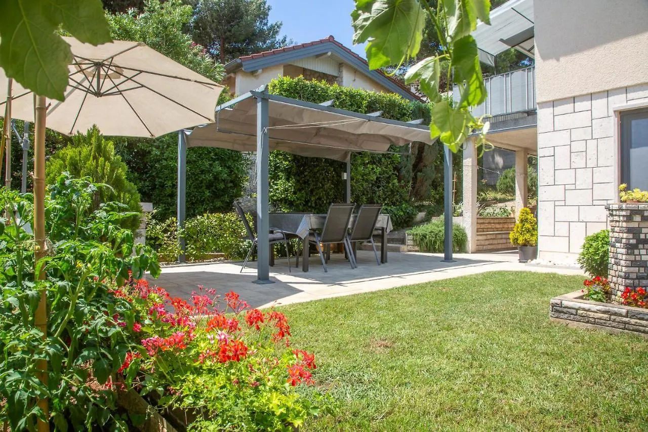 Apartmani Nena I Branko Premantura