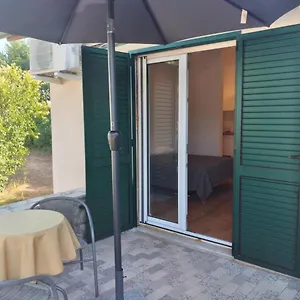 Apartment Luni, Premantura